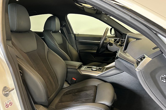 BMW i4 17 of 22
