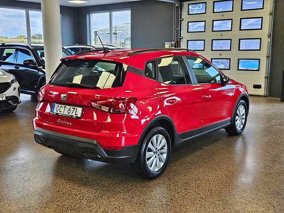 Seat Arona 6 of 17