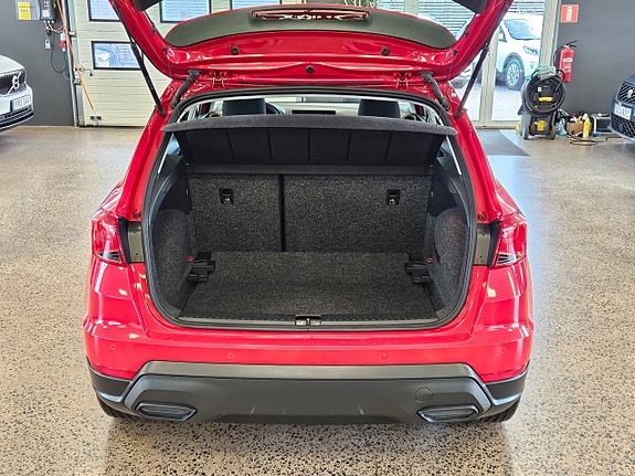 Seat Arona 17 of 17