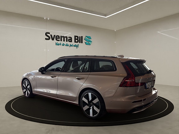 Volvo V60 4 of 15