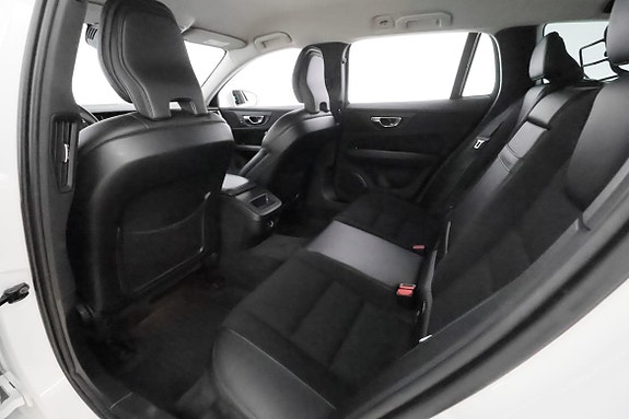 Volvo V60 21 of 30
