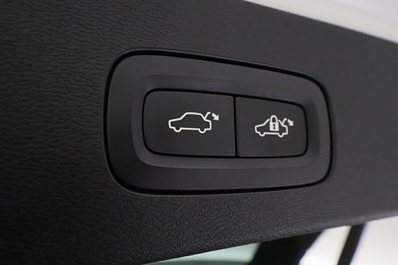 Volvo V60 10 of 30