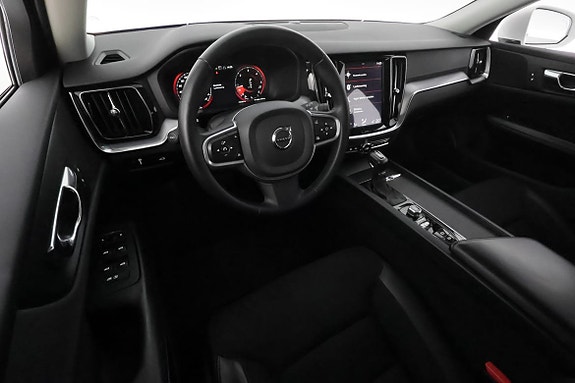 Volvo V60 14 of 30