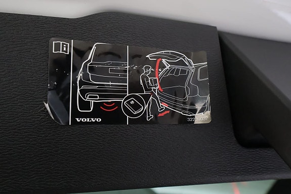 Volvo V60 11 of 30