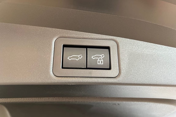 Toyota Corolla 21 of 29