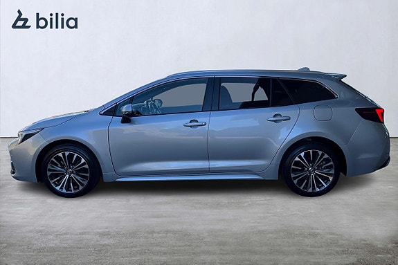 Toyota Corolla 3 of 29