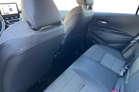 Toyota Corolla 13 of 29