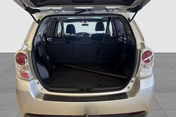 Toyota Verso 12 of 12