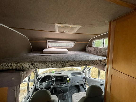 Ford Transit 2.5D Challenger 1996 – 4 bältade platser | Nybes | Solceller 7 of 8