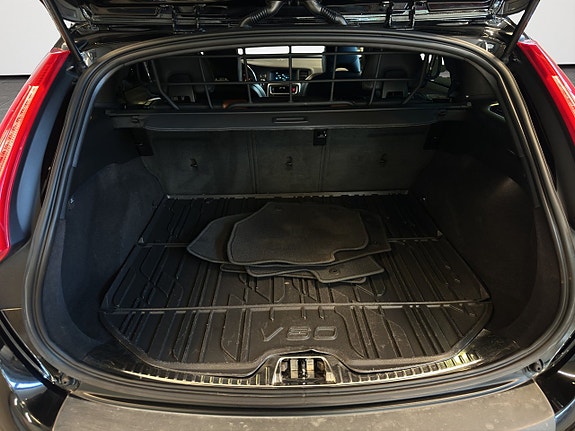 Volvo V60 Cross Country 29 of 29