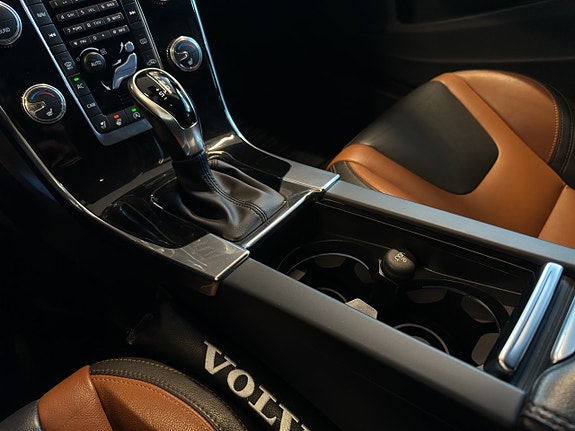 Volvo V60 Cross Country 24 of 29