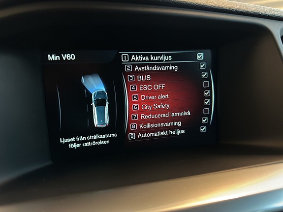Volvo V60 Cross Country 21 of 29