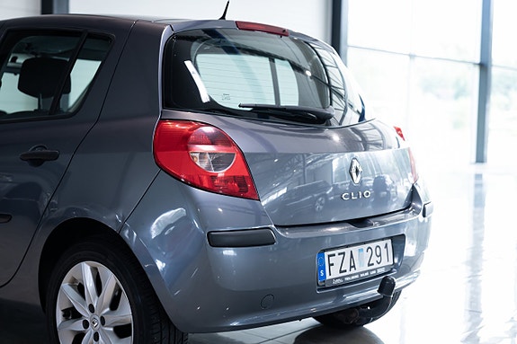 Renault Clio 13 of 30