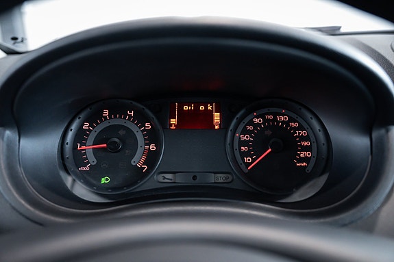 Renault Clio 20 of 30