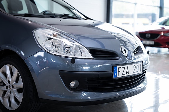 Renault Clio 7 of 30