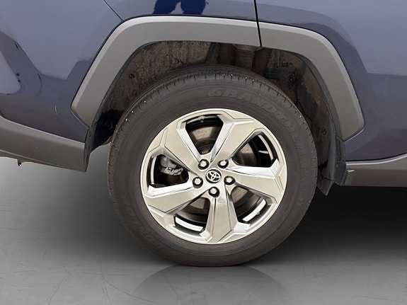 Toyota RAV4 30 of 30