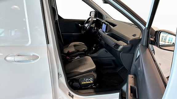 Ford Courier 3 of 9