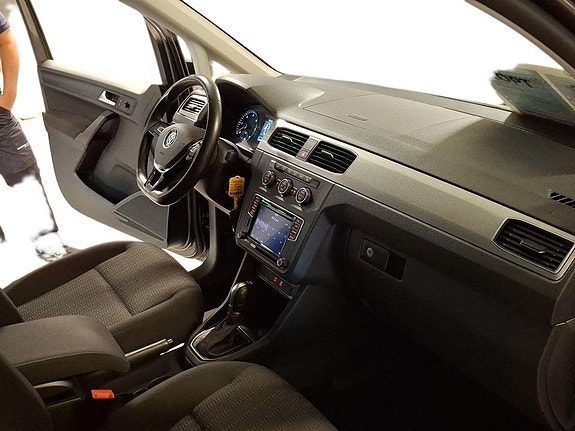 Volkswagen Caddy Maxi 8 of 11