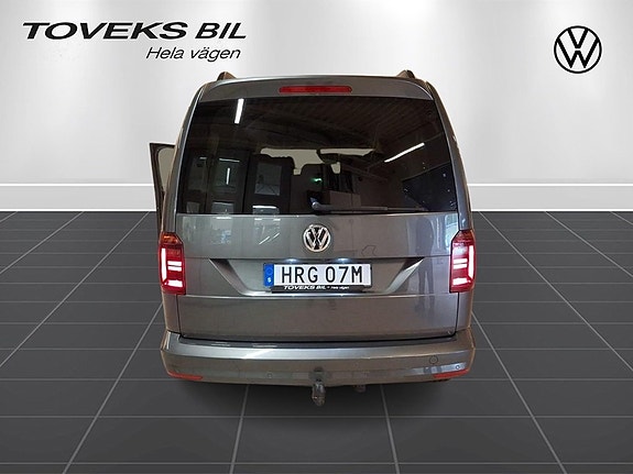 Volkswagen Caddy Maxi 4 of 11