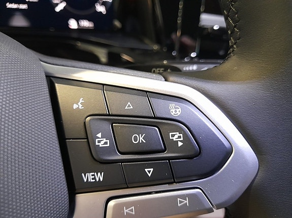 Volkswagen Multivan 12 of 18