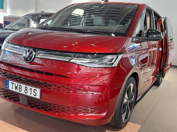 Volkswagen Multivan 2 of 18