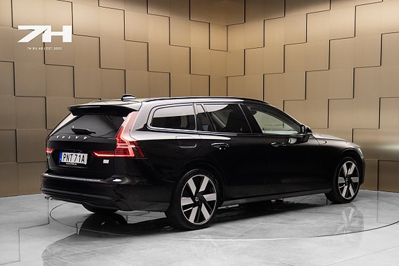 Volvo V60 5 of 24