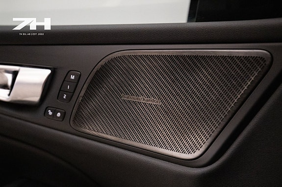 Volvo V60 10 of 24