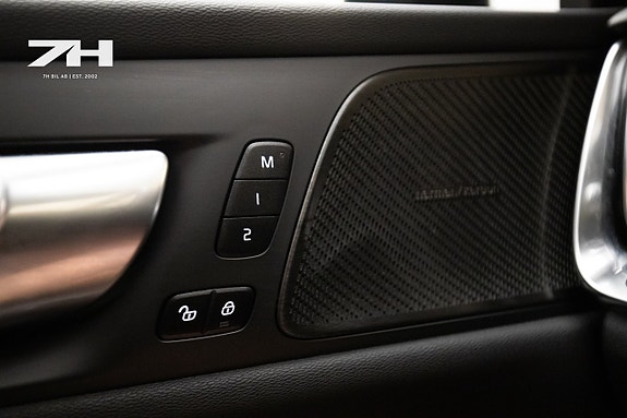 Volvo V60 17 of 24