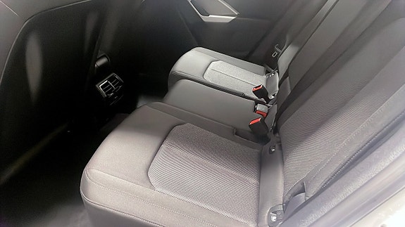 Audi Q3 11 of 12