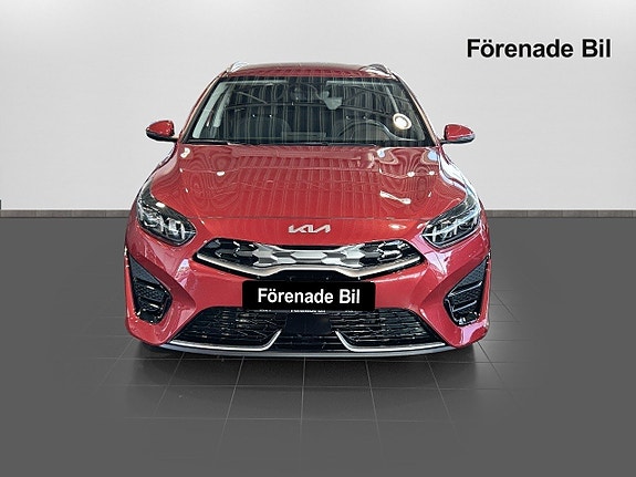 Kia Ceed 2 of 15