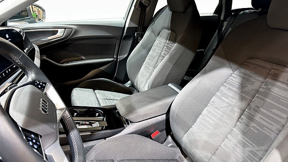 Audi A5 8 of 21