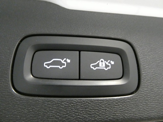 Volvo V60 25 of 27