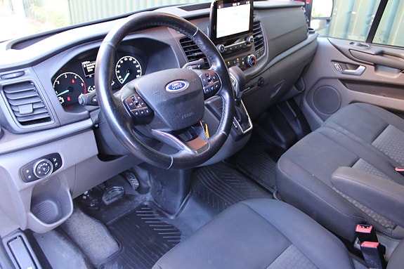 Ford Transit Custom 4 of 11