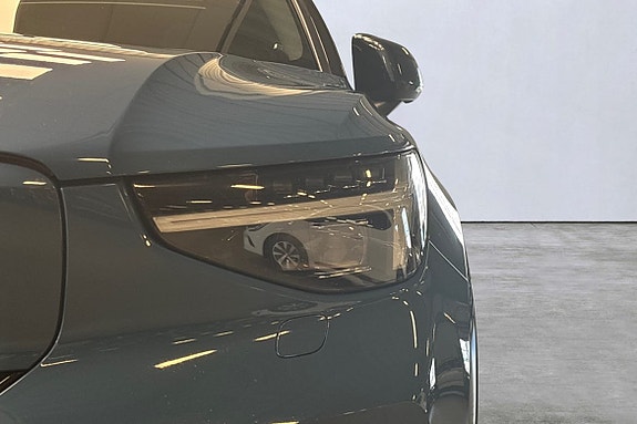 Volvo EX40 23 of 25