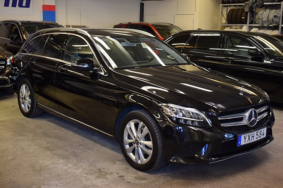 Mercedes-Benz C220 d 2 of 20