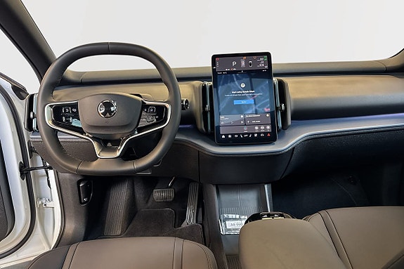 Volvo EX30 6 of 24