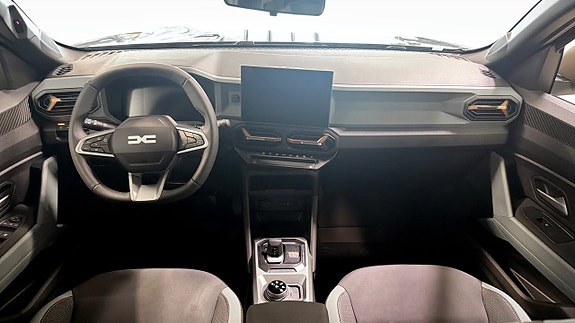 Dacia Duster 4 of 9