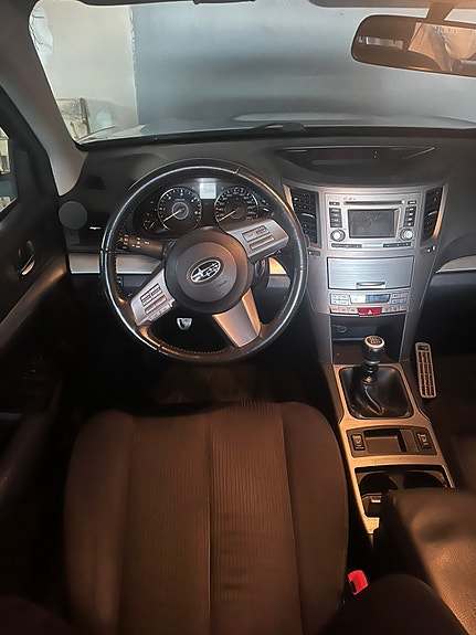 Subaru Legacy 11 of 11
