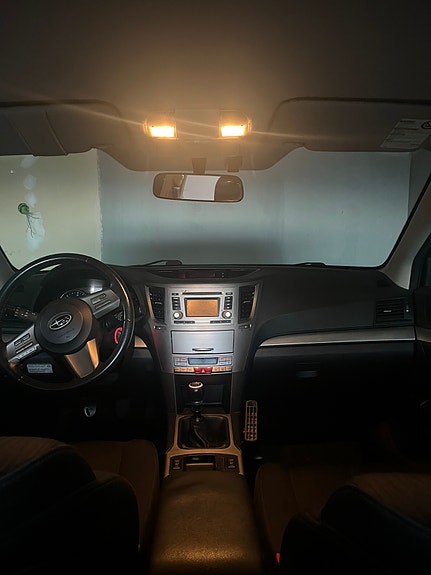Subaru Legacy 8 of 11