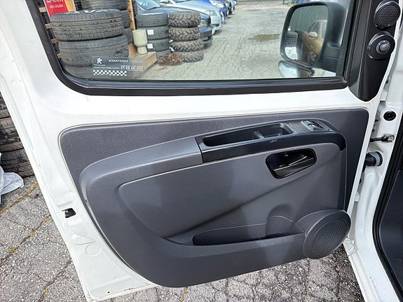 Peugeot Bipper 10 of 20