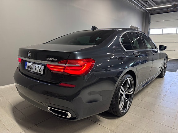 BMW 740e 2 of 24