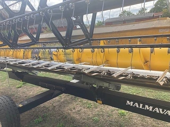 New Holland TC 5.90 16 of 17