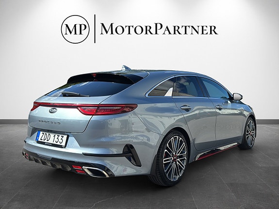 Kia ProCeed 7 of 22