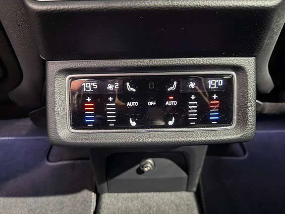Audi Q8 e-tron 15 of 16