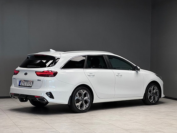 Kia Ceed 2 of 22