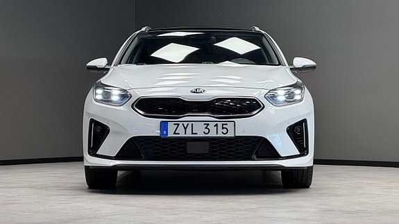 Kia Ceed 22 of 22