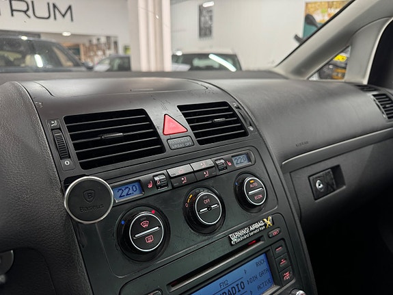 Volkswagen Touran 11 of 20