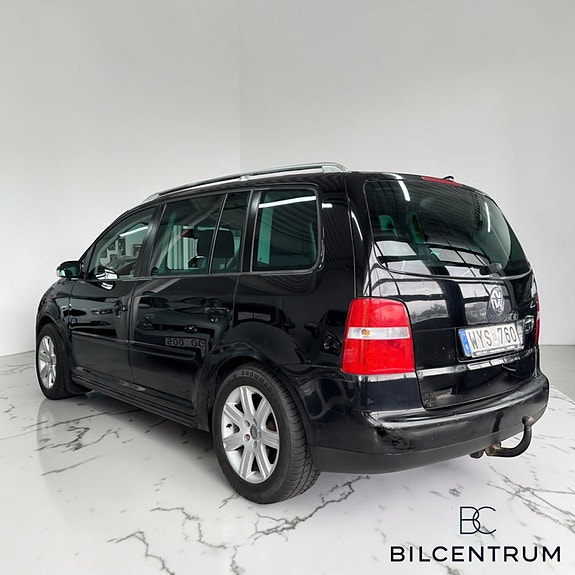 Volkswagen Touran 4 of 20
