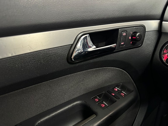 Volkswagen Touran 9 of 20