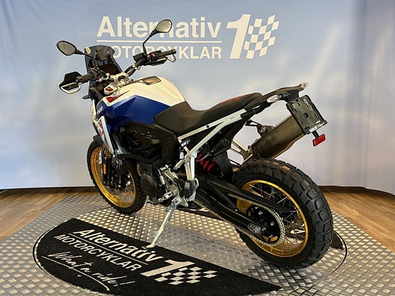BMW F 900 GS 4 of 15